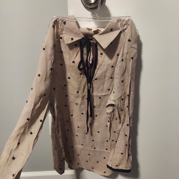 NEW Cat Lady Keyhole Shirt - Picture 6 of 16